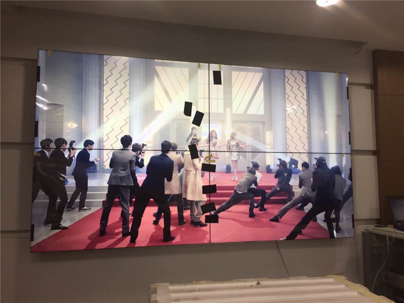 里畈水庫(kù)2×2拼接屏