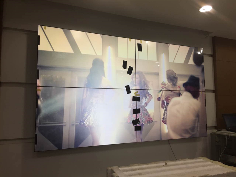 里畈水庫(kù)2×2拼接屏